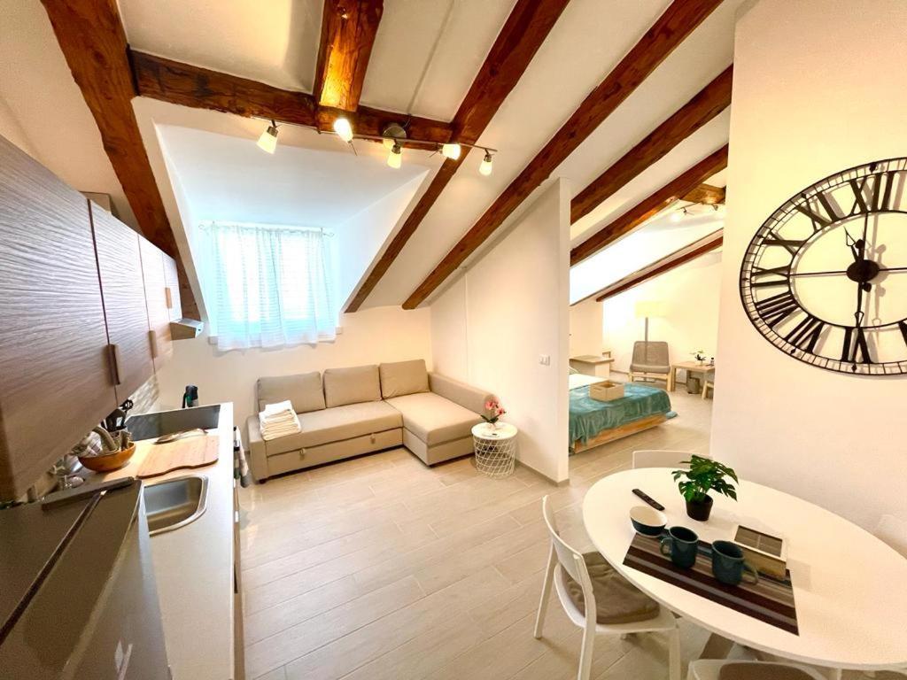 Perfect Stay Apartments Trieste Bagian luar foto